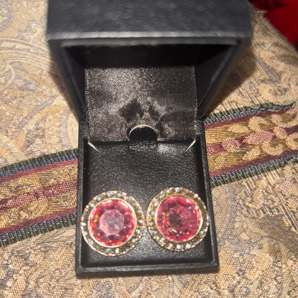 Elegant Pink Stud Earrings